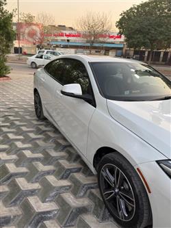 بي ام دبليو الفئة 2